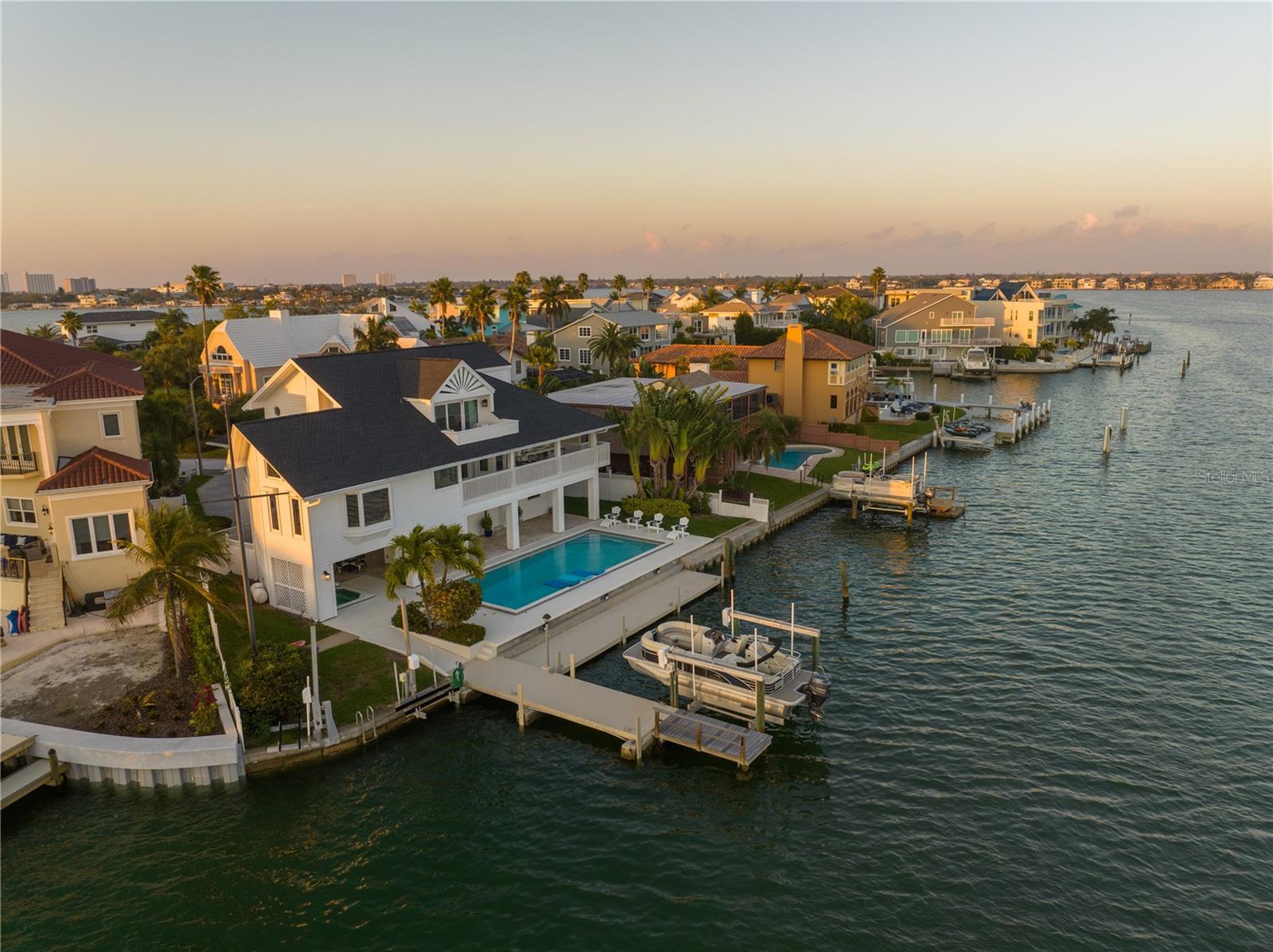 BAHIA SHORES - Residential