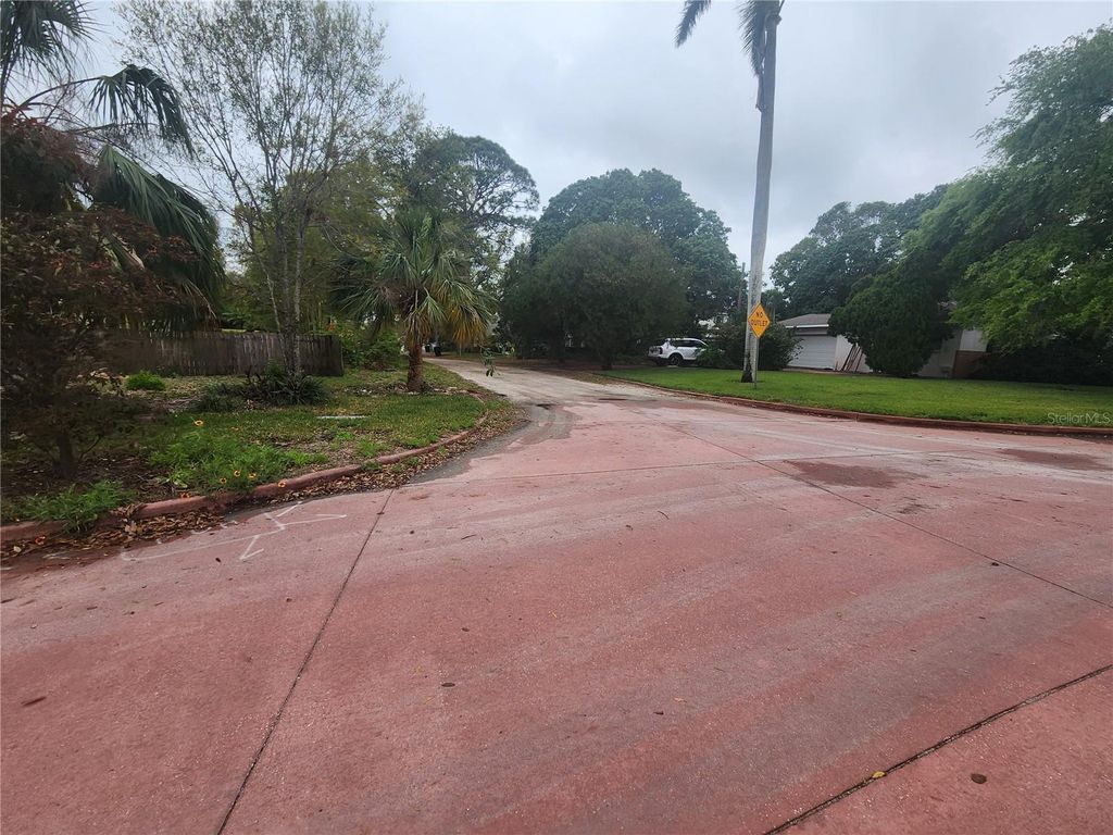 Photo of 1470 Serpentine Drive S, St Petersburg, FL 33705 (MLS # TB8361220)