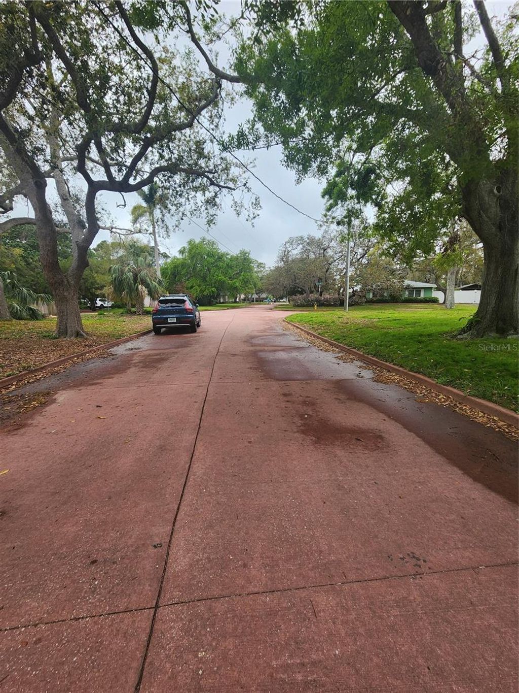 Photo of 1470 Serpentine Drive S, St Petersburg, FL 33705 (MLS # TB8361220)