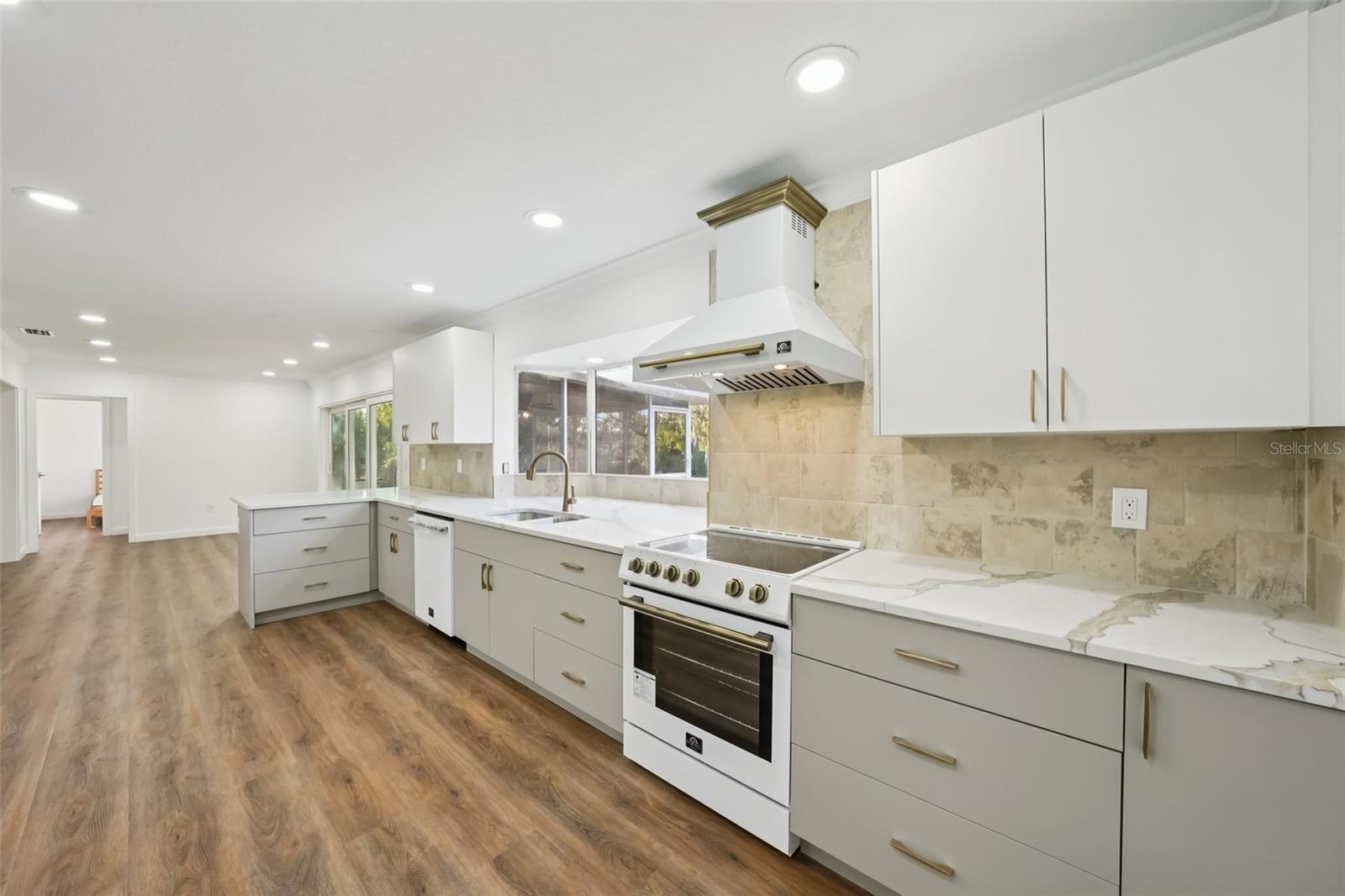 FLORIDA GARDEN LANDS REV M - Residential