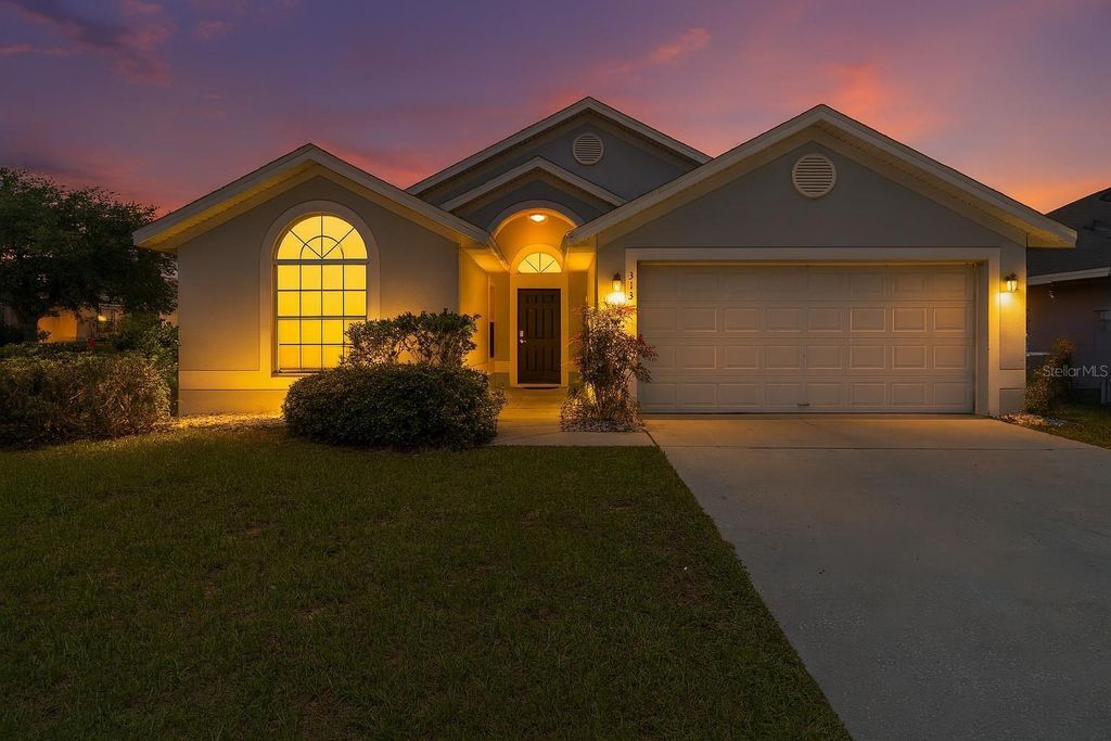 Photo of 313 Cheshire Way, Davenport, FL 33897 (MLS # O6325170)
