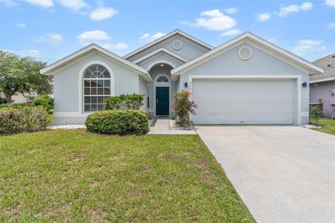 Photo of 313 Cheshire Way, Davenport, FL 33897 (MLS # O6325170) Photo of 313 Cheshire Way, Davenport, FL 33897 (MLS # O6325170)