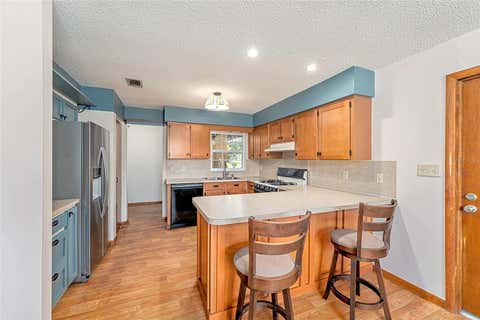 Tiny photo for 111 NE 50th Avenue, Ocala, FL 34470 (MLS # OM727299)