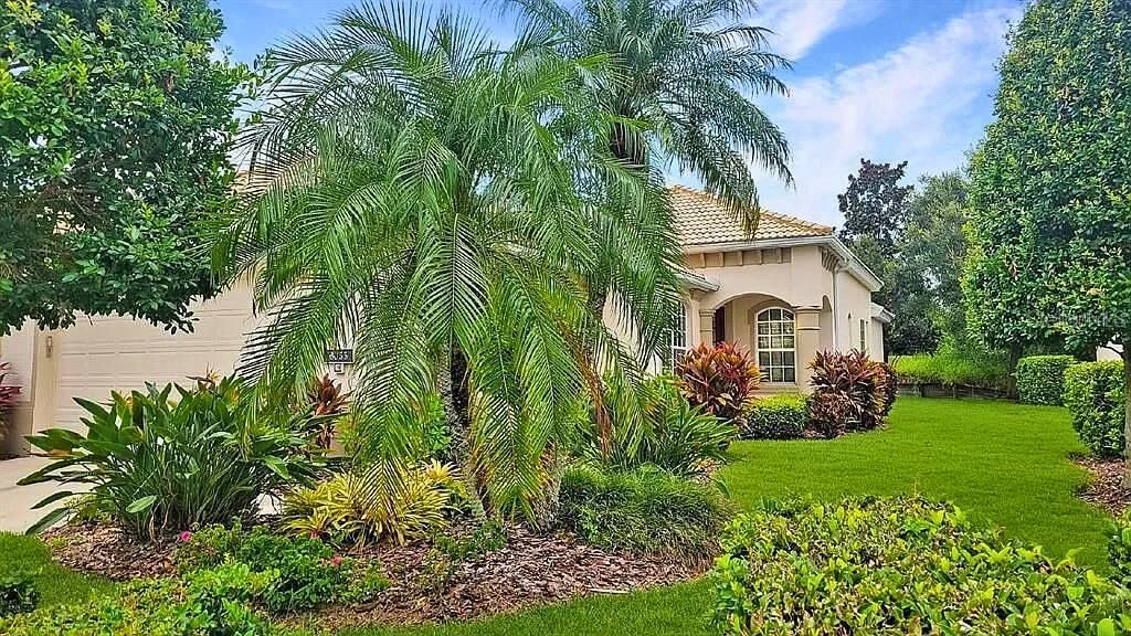 Photo of 6055 Wingspan Way, Bradenton, FL 34203 (MLS # TB8442031)