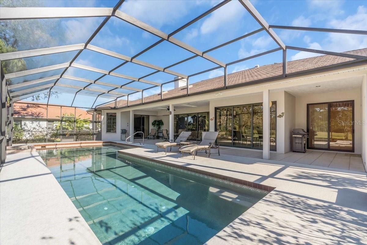 3113 LAKESIDE CIRCLE