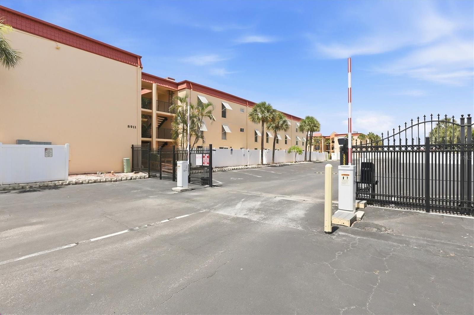 BOCA SHORES CONDO - Residential