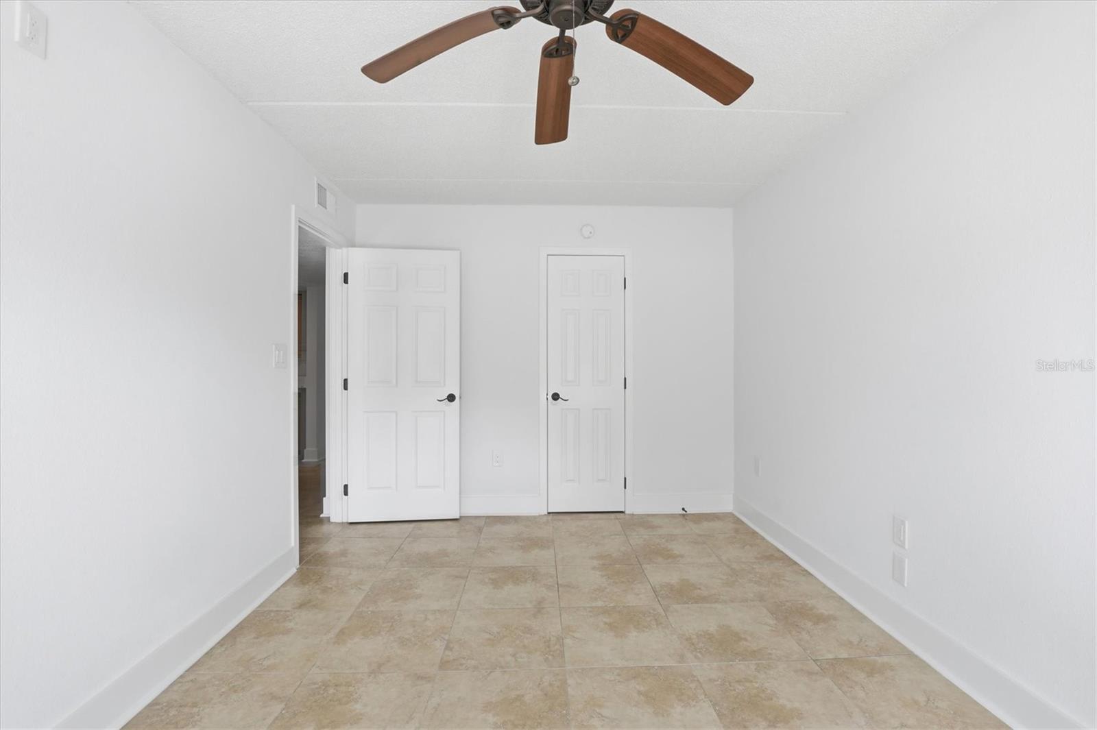 BOCA SHORES CONDO - Residential