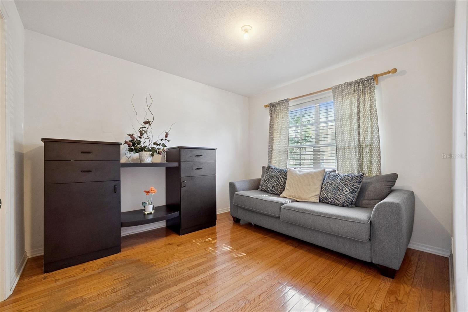 PEARL LAKE VILLAS REP - Residential