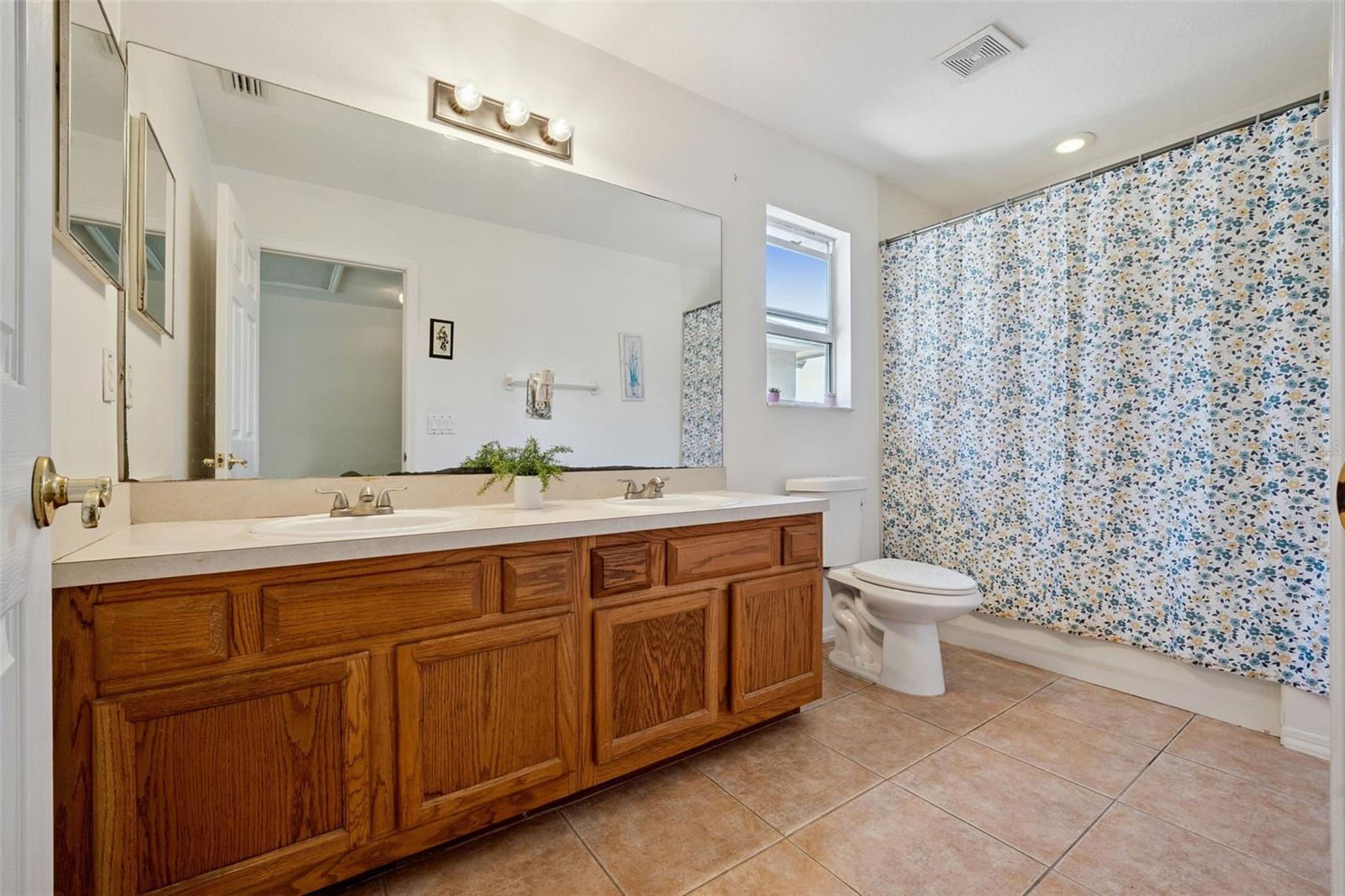 PEARL LAKE VILLAS REP - Residential