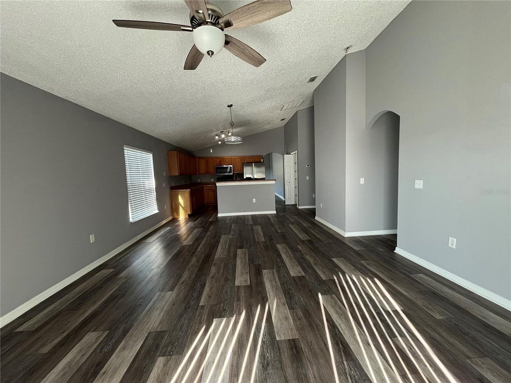 Photo of 458 Heather Hill Blvd, Davenport, FL 33837 (MLS # O6438829)