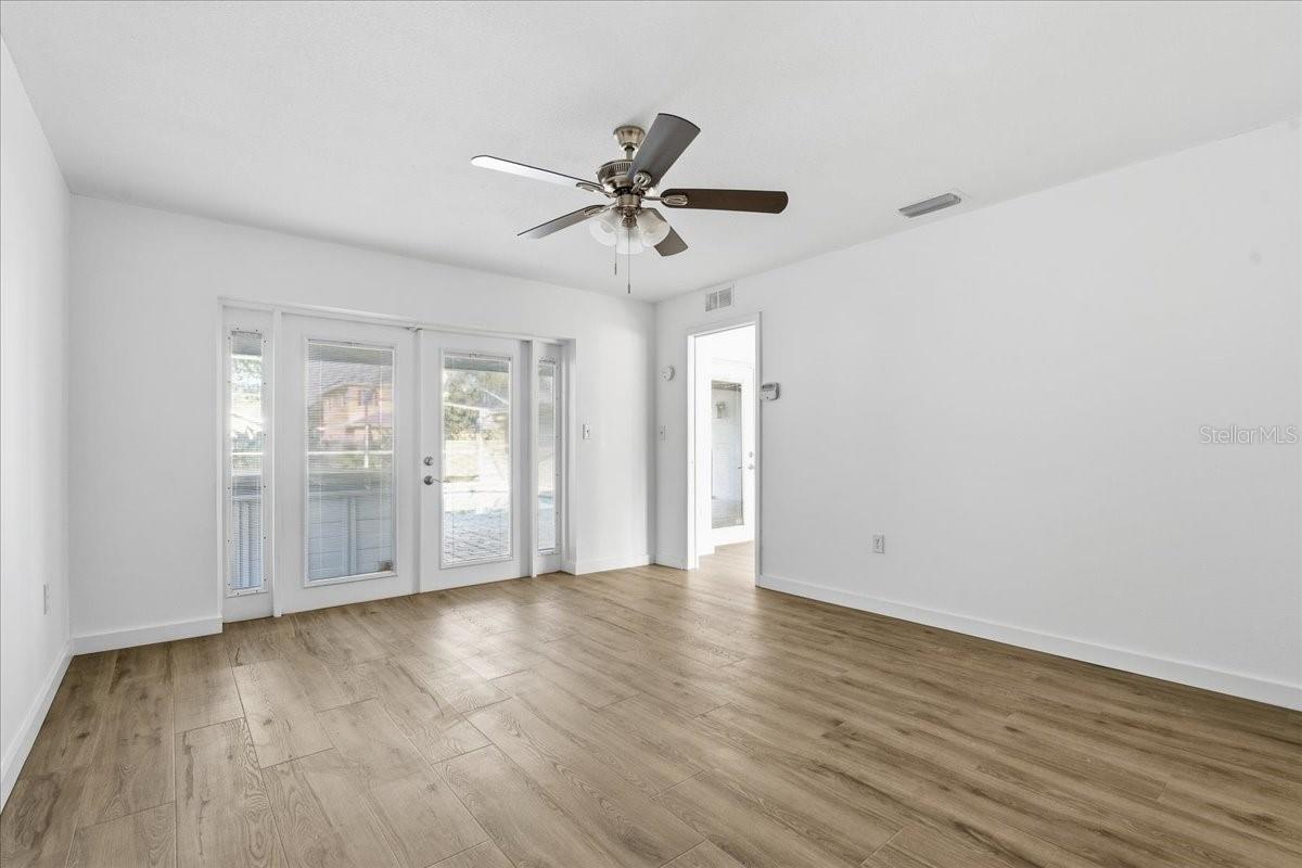 LAURA ANNE ESTATES - Residential