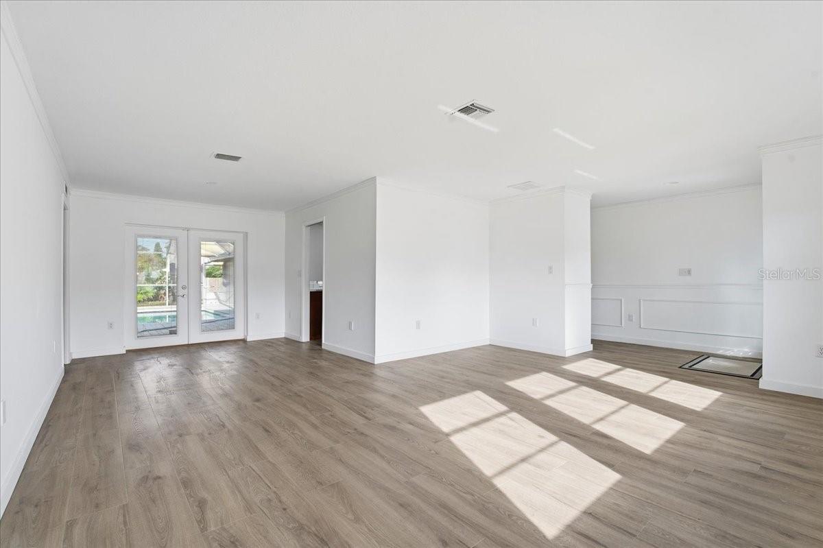 LAURA ANNE ESTATES - Residential