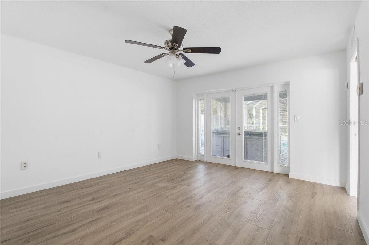 LAURA ANNE ESTATES - Residential