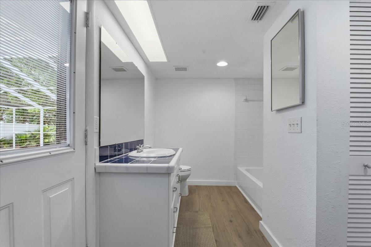 LAURA ANNE ESTATES - Residential