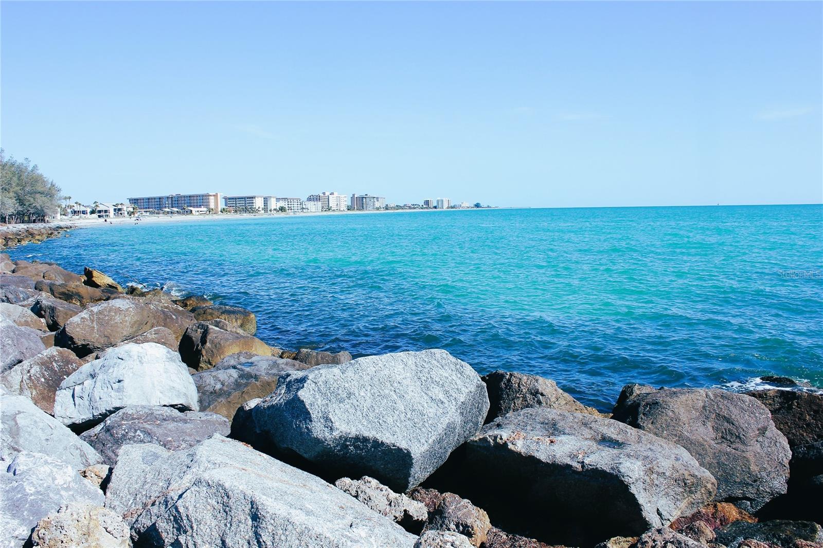 VENETIAN FALLS PH 3 - Residential