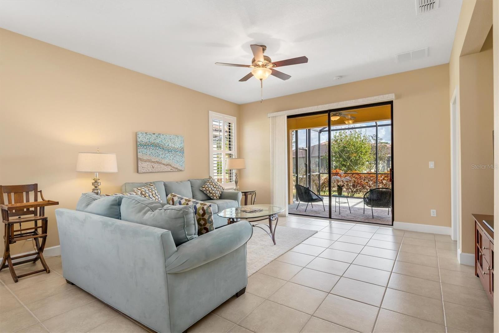 VENETIAN FALLS PH 3 - Residential