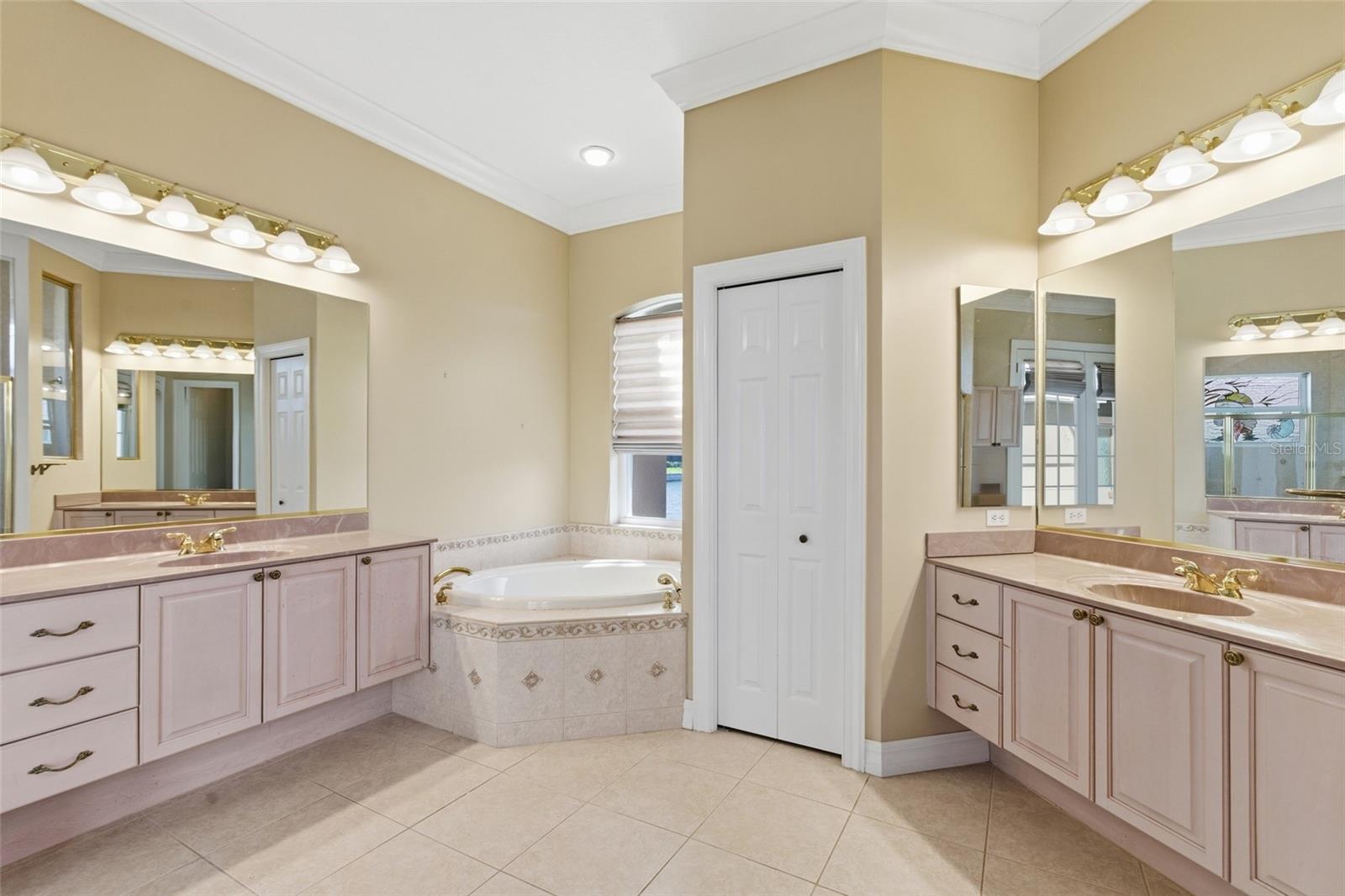 PUNTA GORDA ISLES SEC 12 - Residential