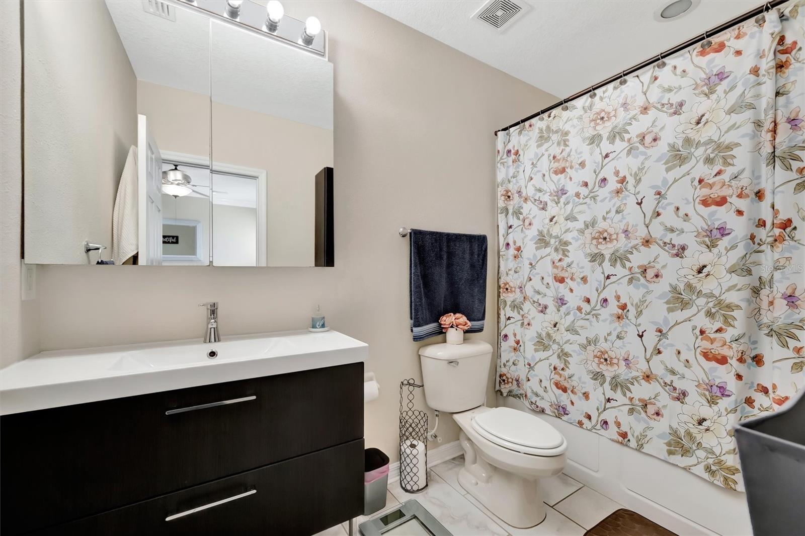 OAK VIEW PH I - Residential