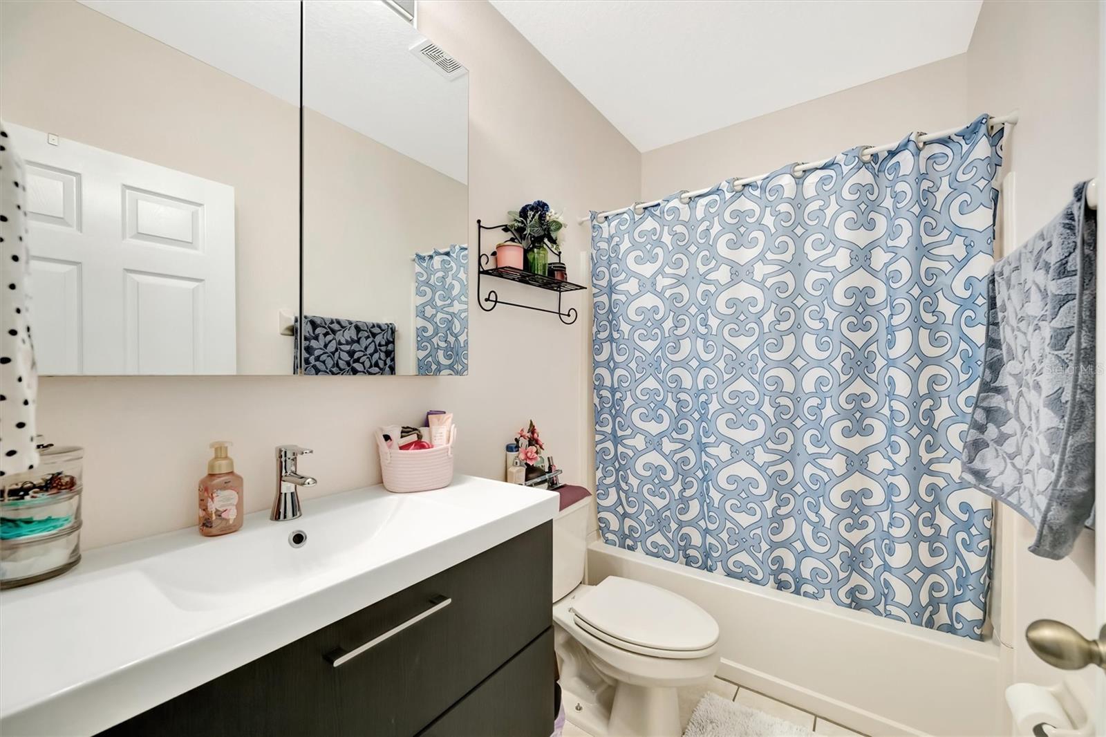 OAK VIEW PH I - Residential