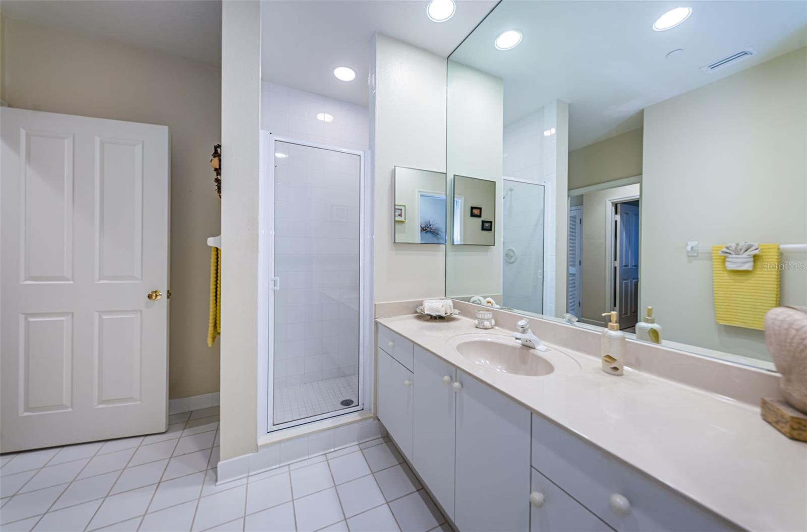 BACOPA BAY CONDO - Residential