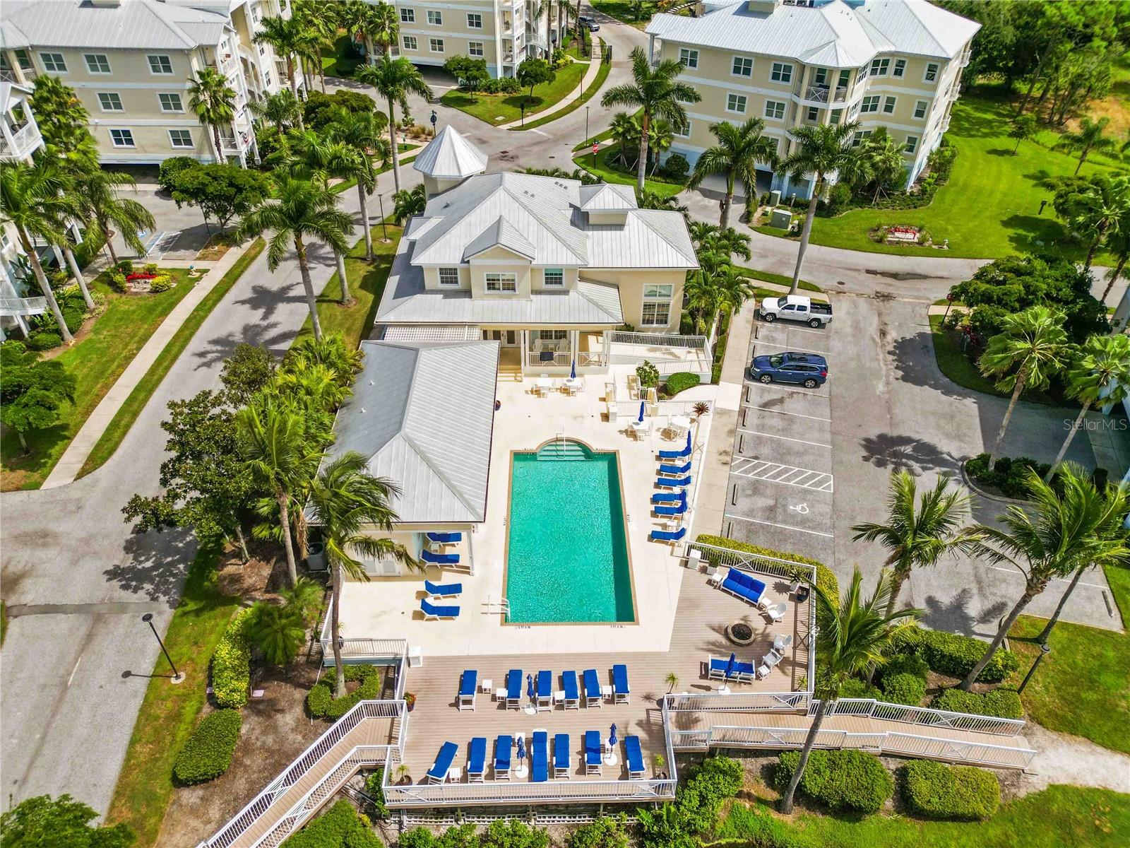 PALMA SOLA BAY CLUB PH 17B - Residential