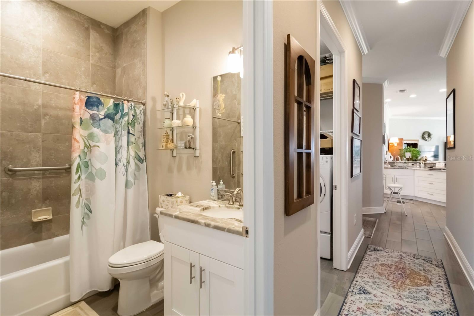 PALMA SOLA BAY CLUB PH 17B - Residential