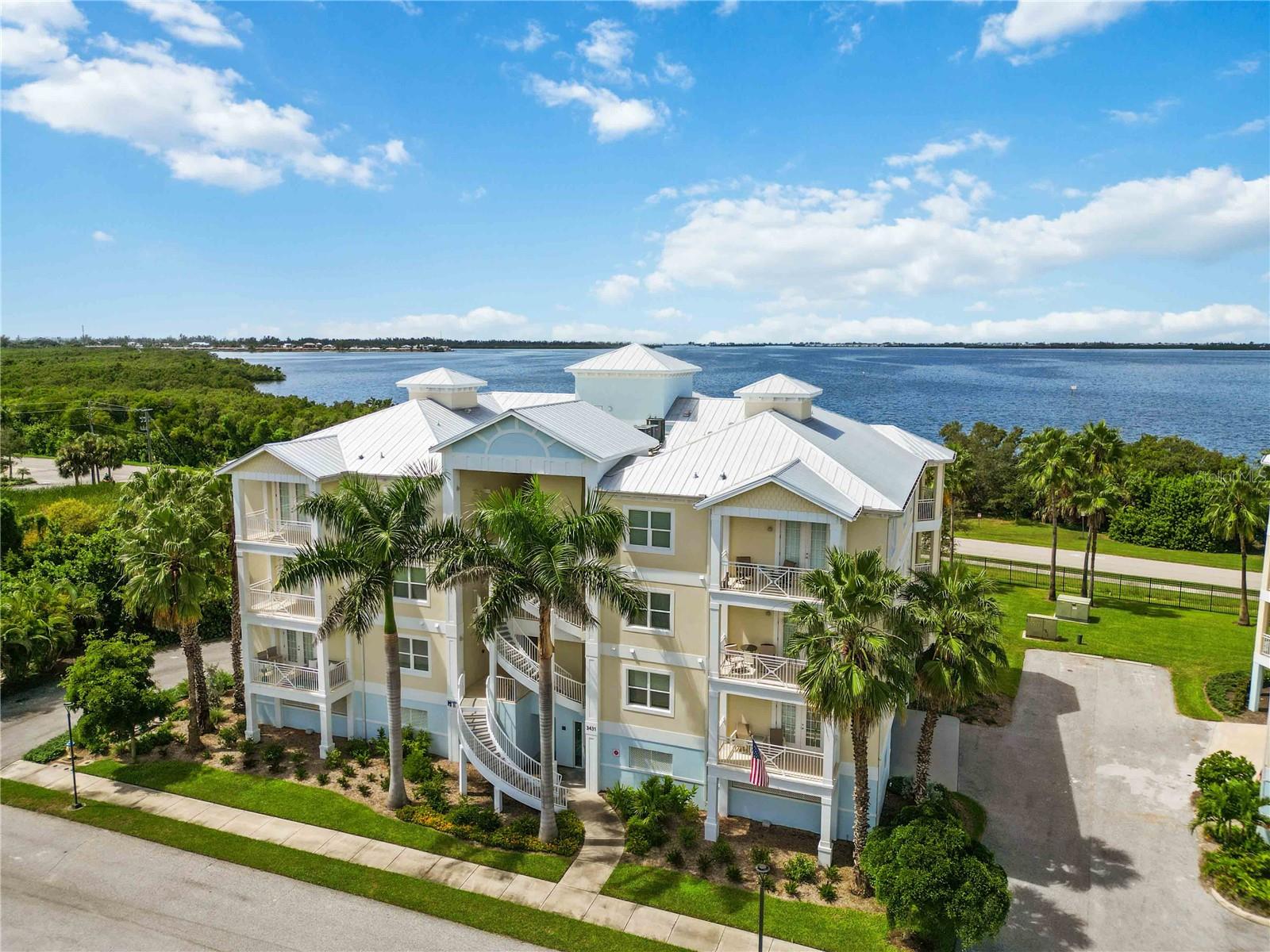 PALMA SOLA BAY CLUB PH 17B - Residential