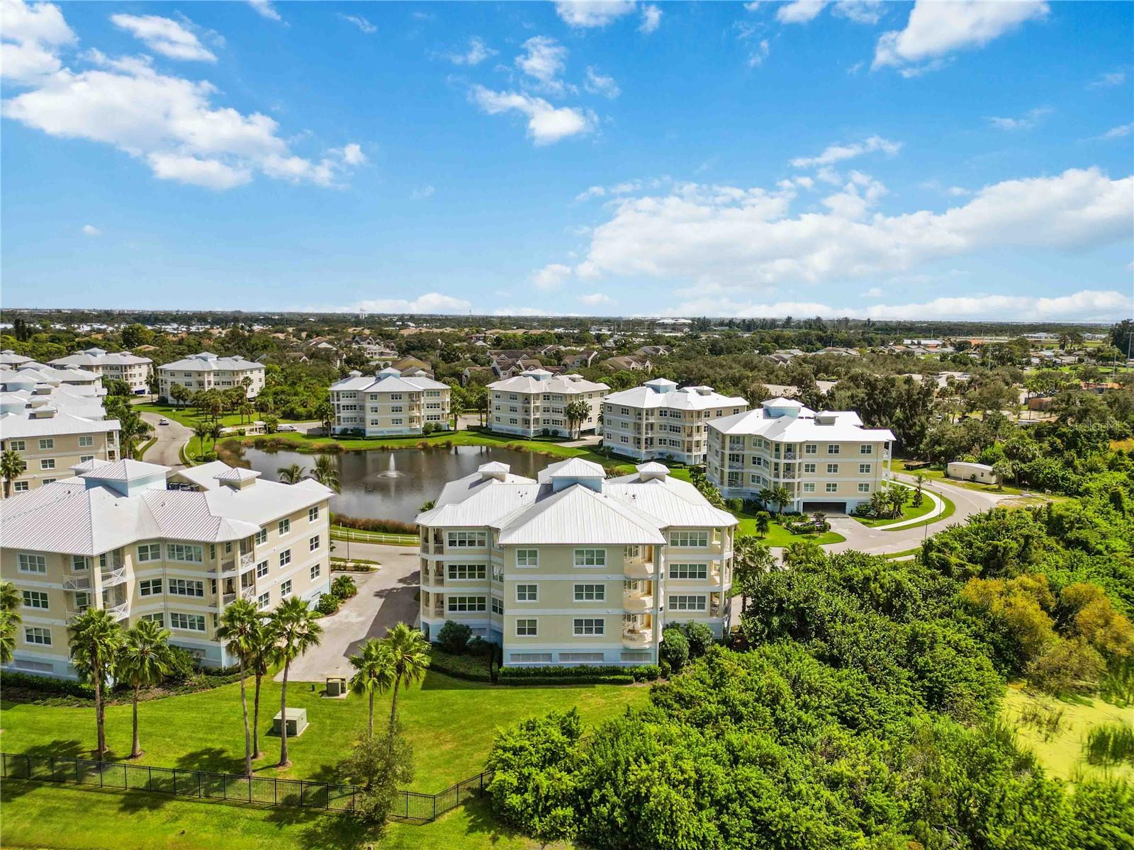 PALMA SOLA BAY CLUB PH 17B - Residential