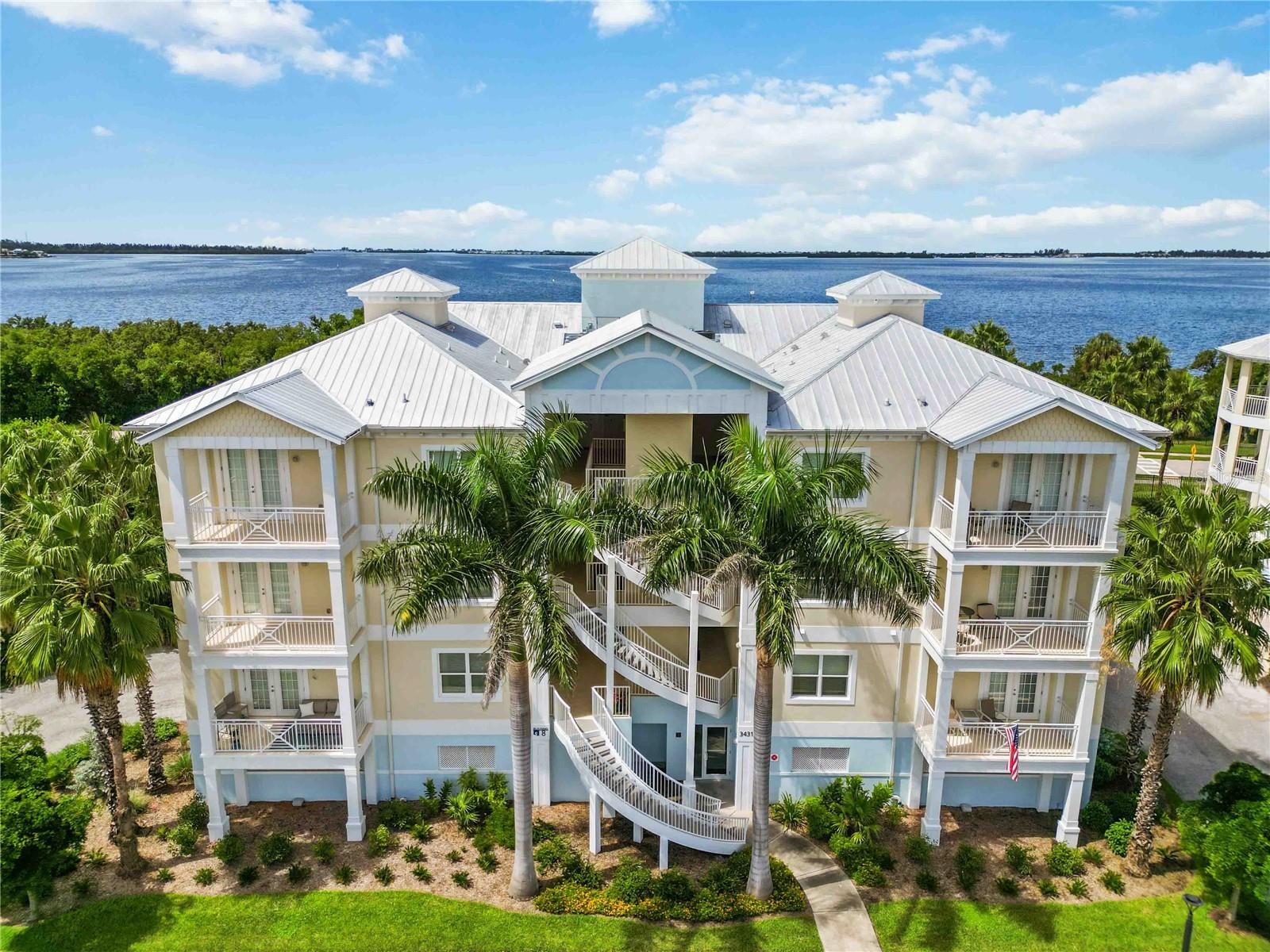 PALMA SOLA BAY CLUB PH 17B - Residential