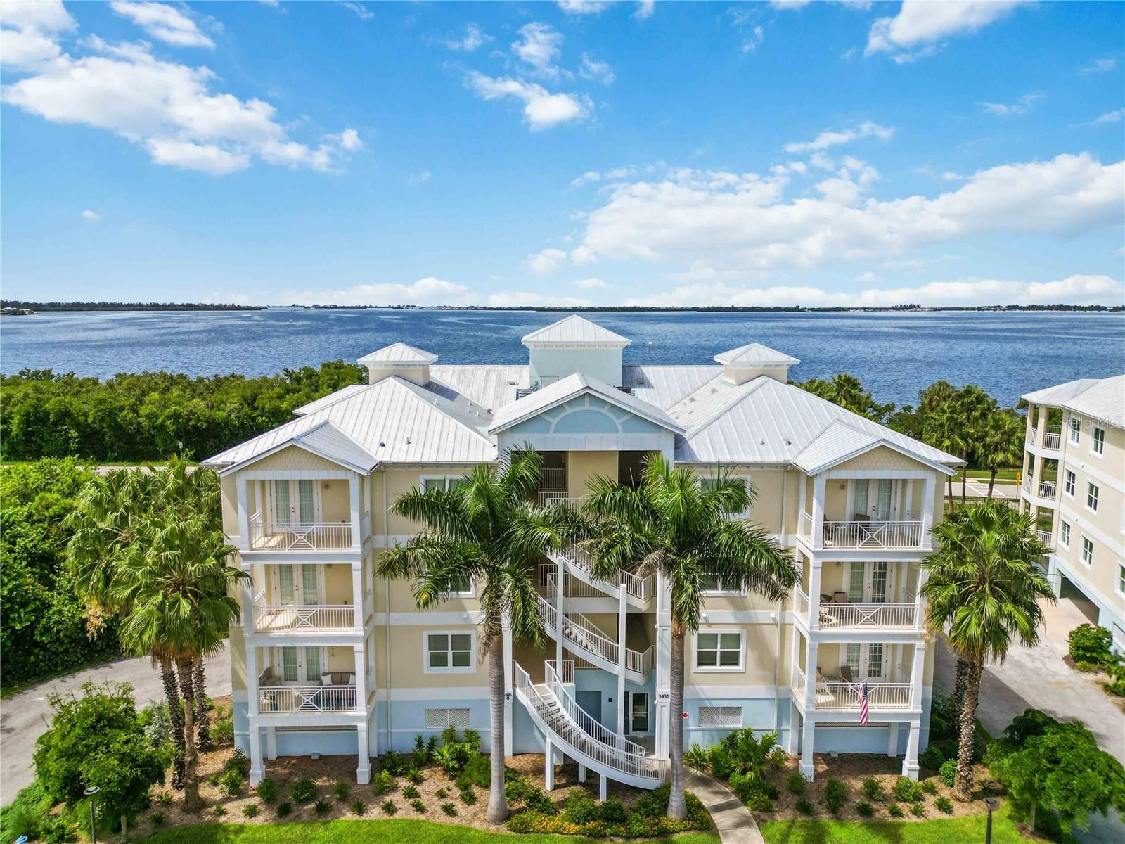 PALMA SOLA BAY CLUB PH 17B - Residential