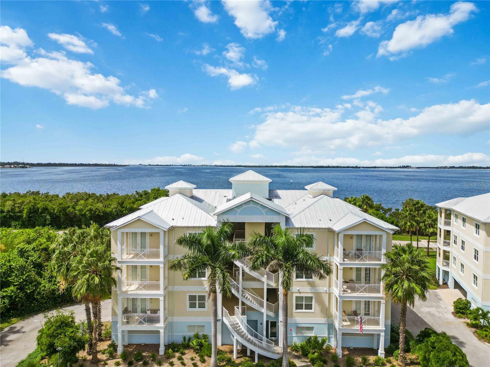 PALMA SOLA BAY CLUB PH 17B - Residential