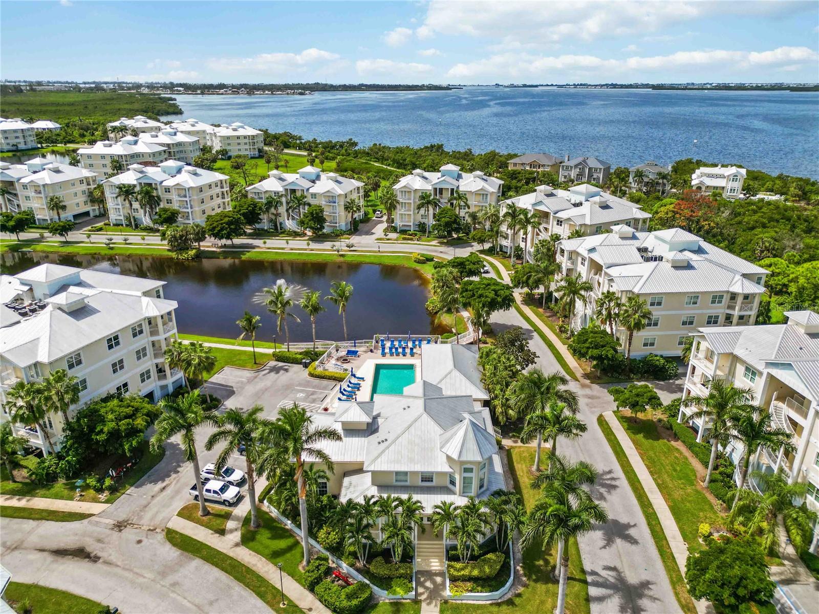 PALMA SOLA BAY CLUB PH 17B - Residential