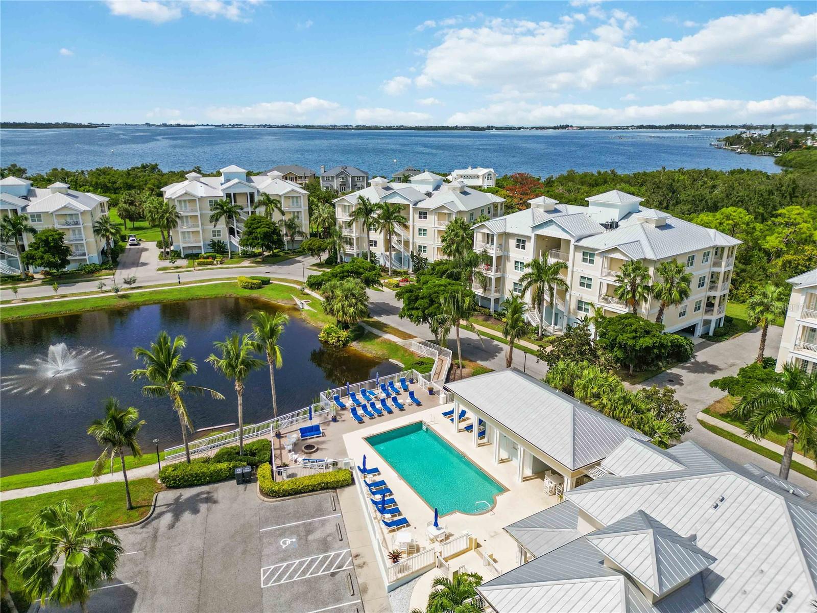 PALMA SOLA BAY CLUB PH 17B - Residential