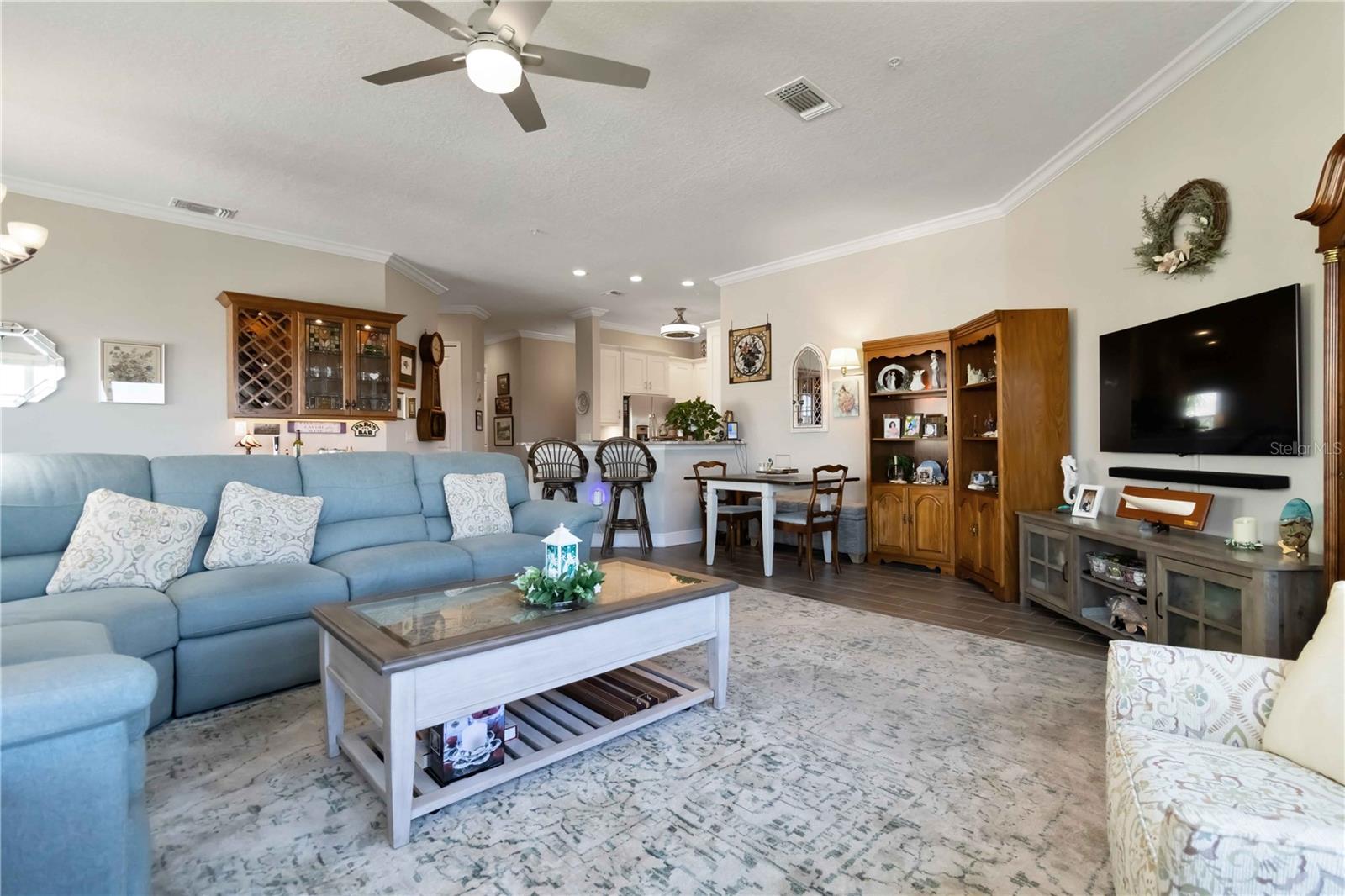 PALMA SOLA BAY CLUB PH 17B - Residential