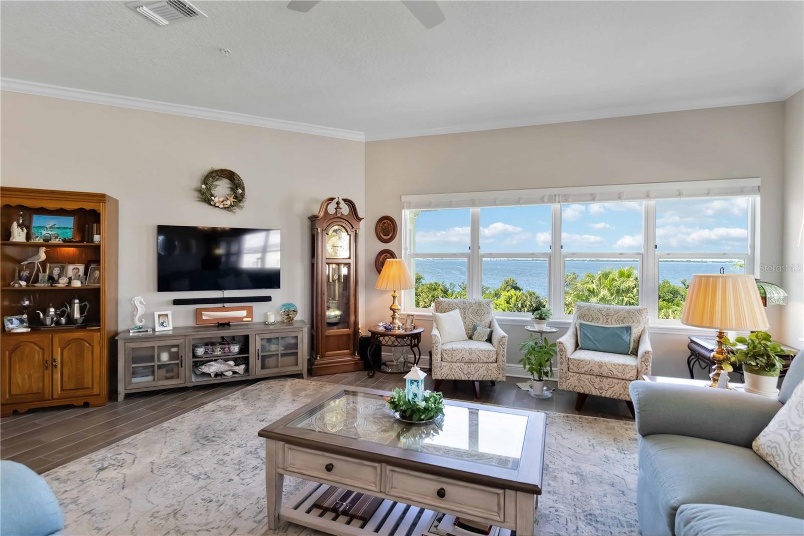 PALMA SOLA BAY CLUB PH 17B - Residential