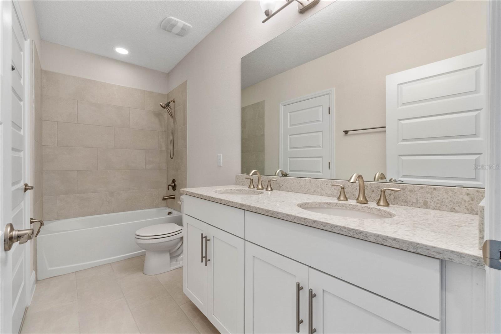 WATERLEIGH PH 3B 3C & 3D - Residential Lease