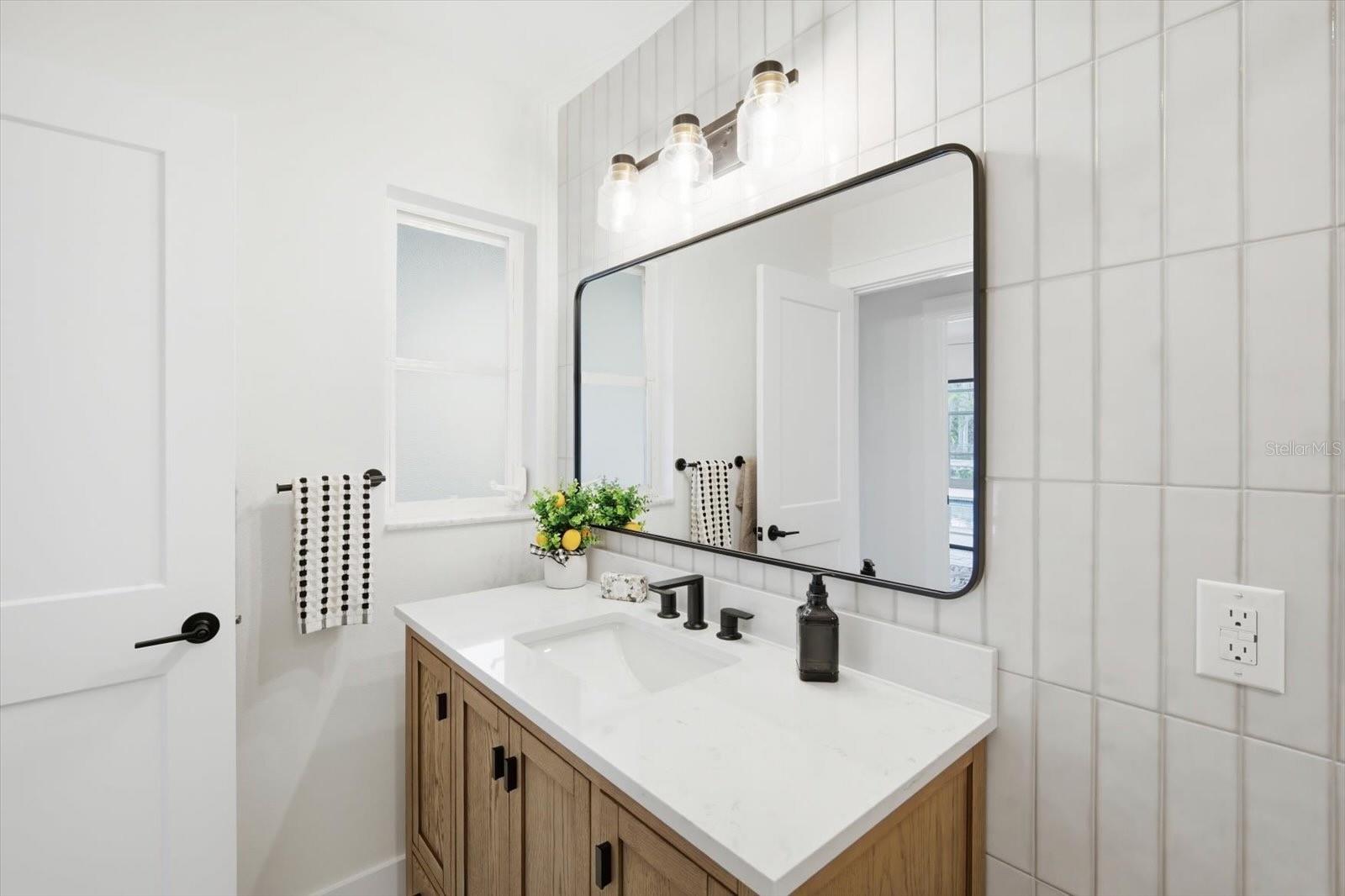 KEY ROYALE 15TH ADD - Residential