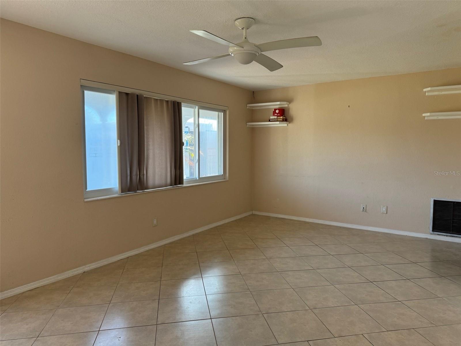 BROADACRES - Residential