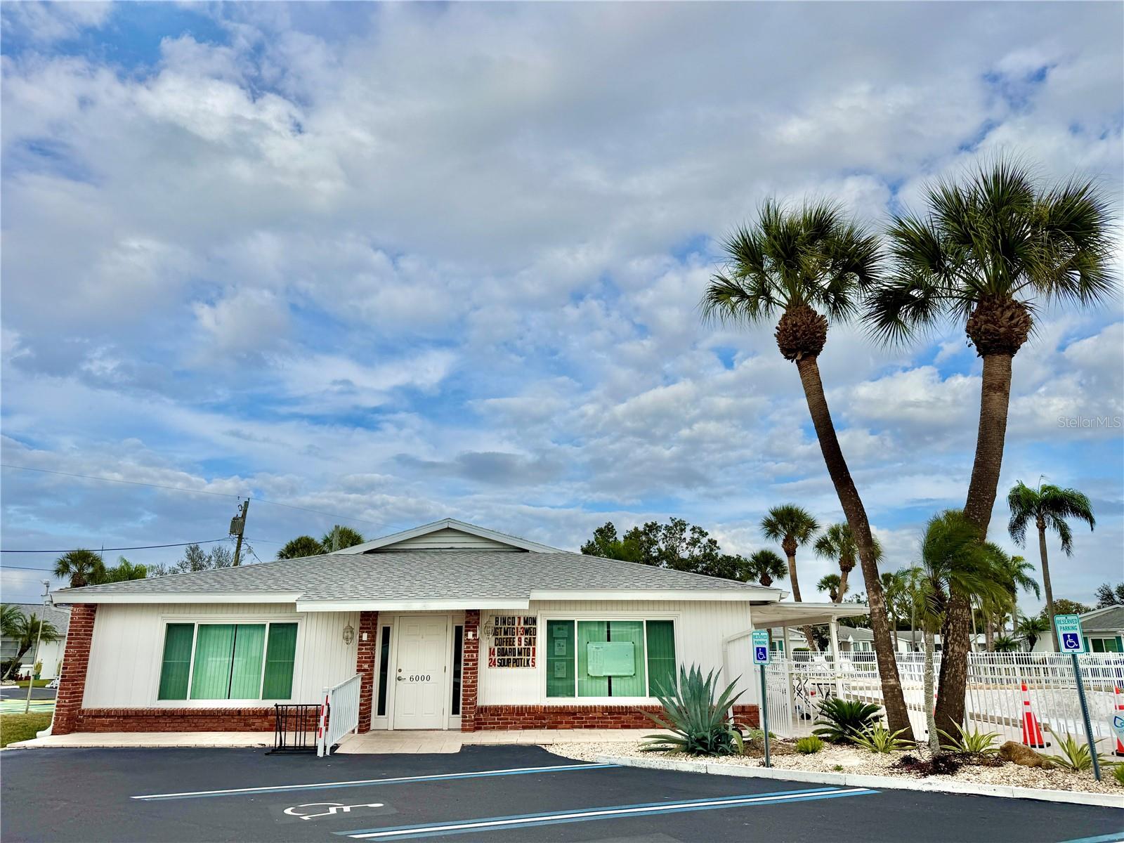 PARKWAY VILLAS - Residential