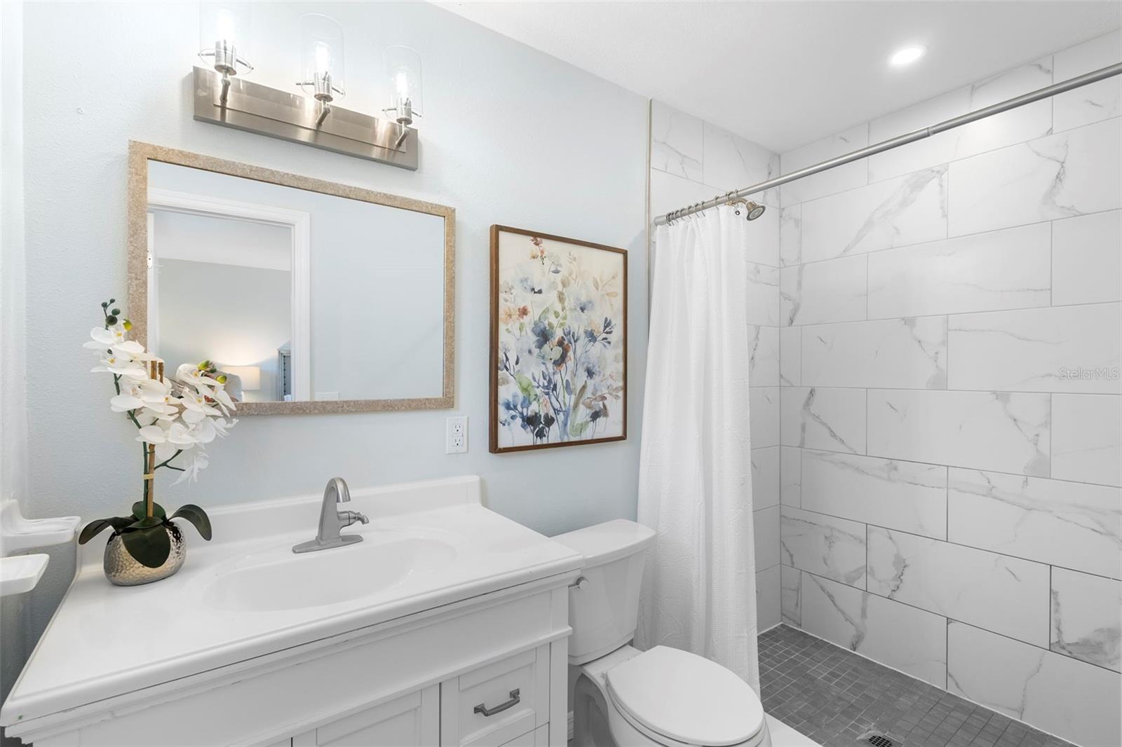 GROVE HILL - Residential