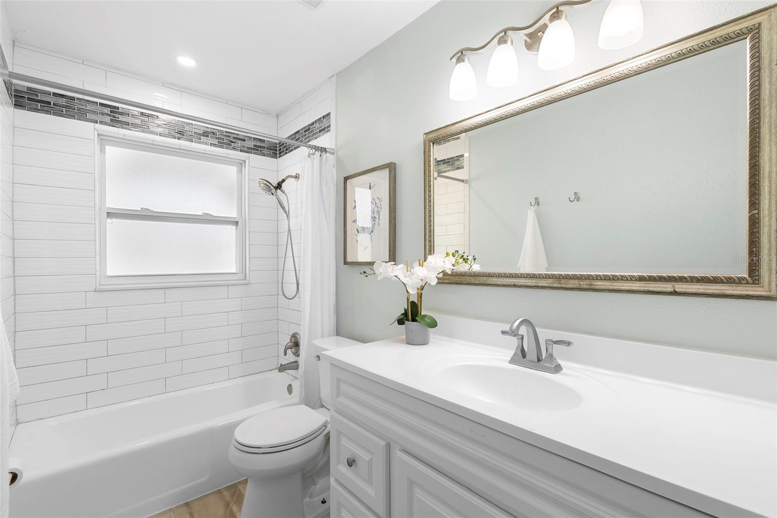 GROVE HILL - Residential