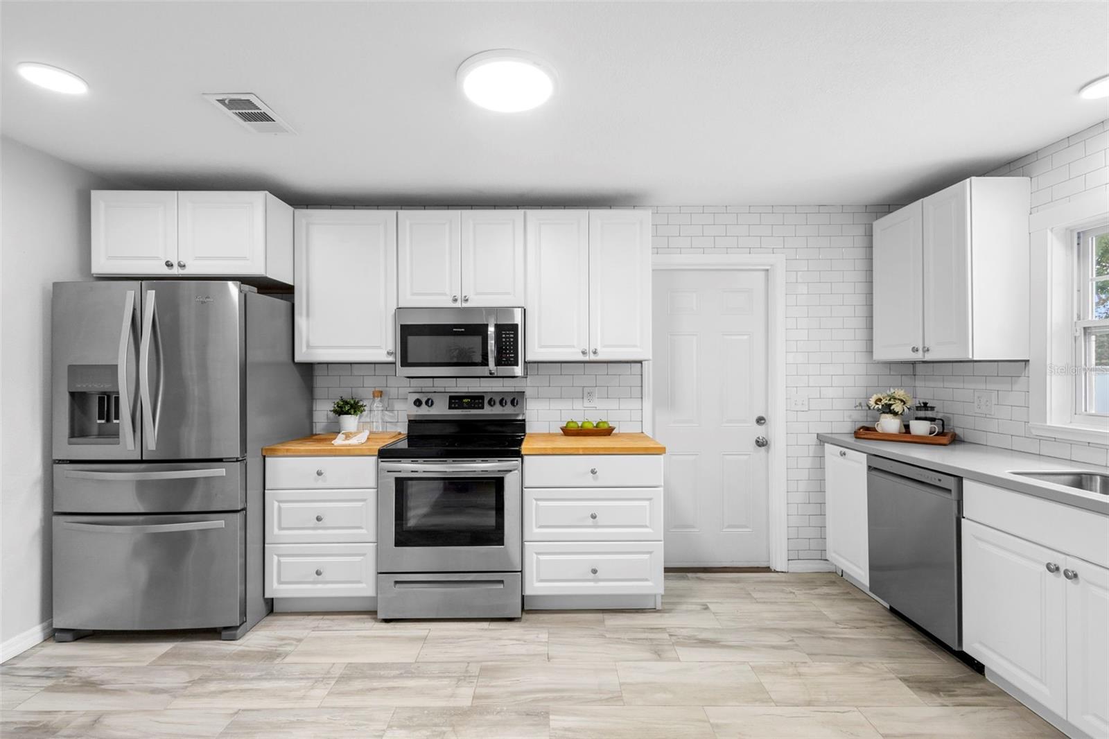 GROVE HILL - Residential