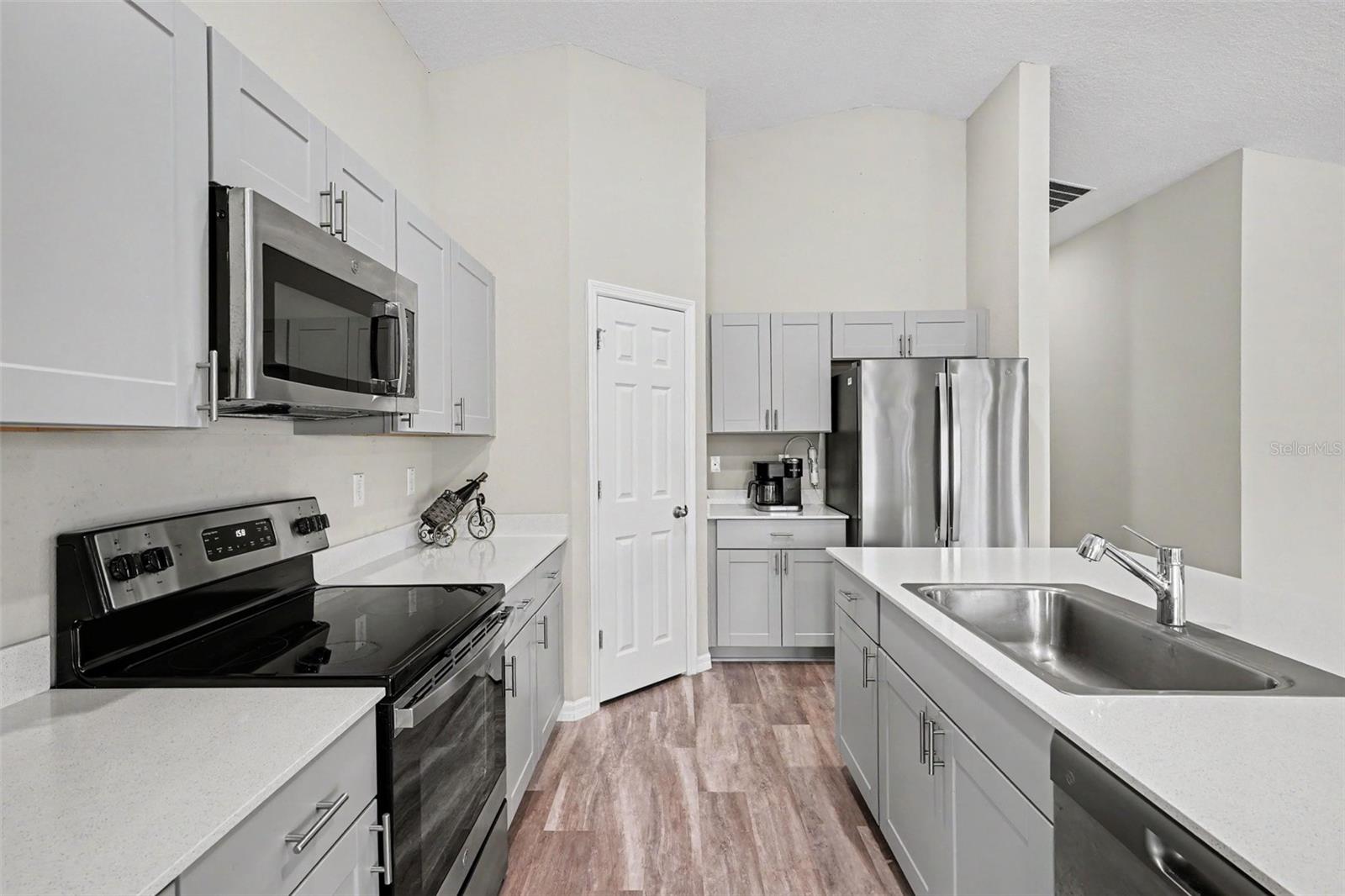 RIVERSTONE PH 5 & 6 - Residential