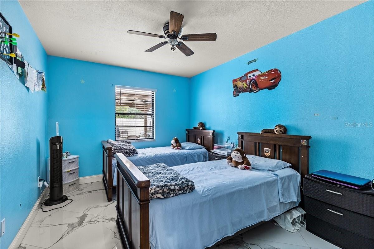 COUNTRY AIRE PH THREE - Residential