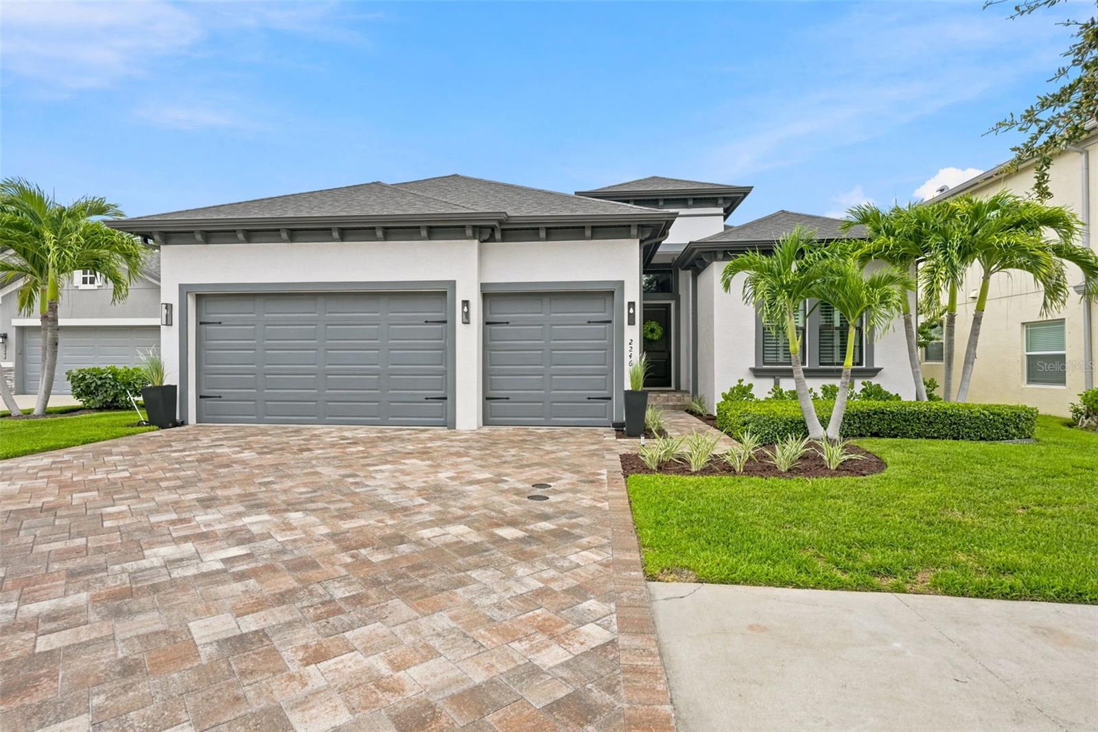 2246 HIGHWOOD COURT