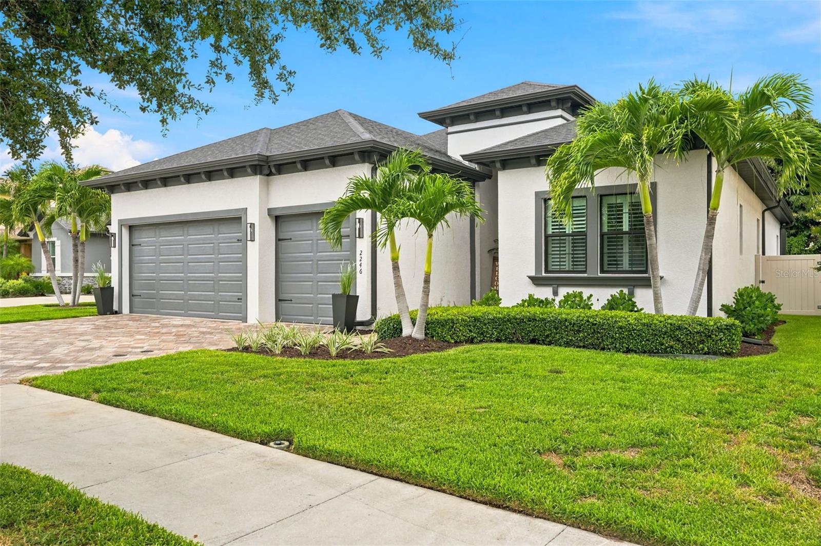 2246 HIGHWOOD COURT