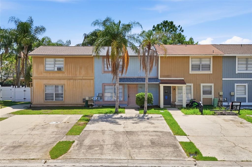Photo of 14021 Village Terrace Drive, Tampa, FL 33624 (MLS # TB8512510)