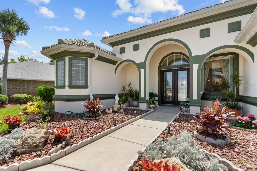 Photo of 15 Fleming Court, Palm Coast, FL 32137 (MLS # FC311322)