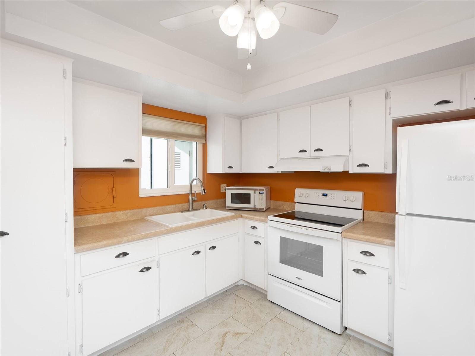 STRATHMORE VILLA SEC 09 - Residential