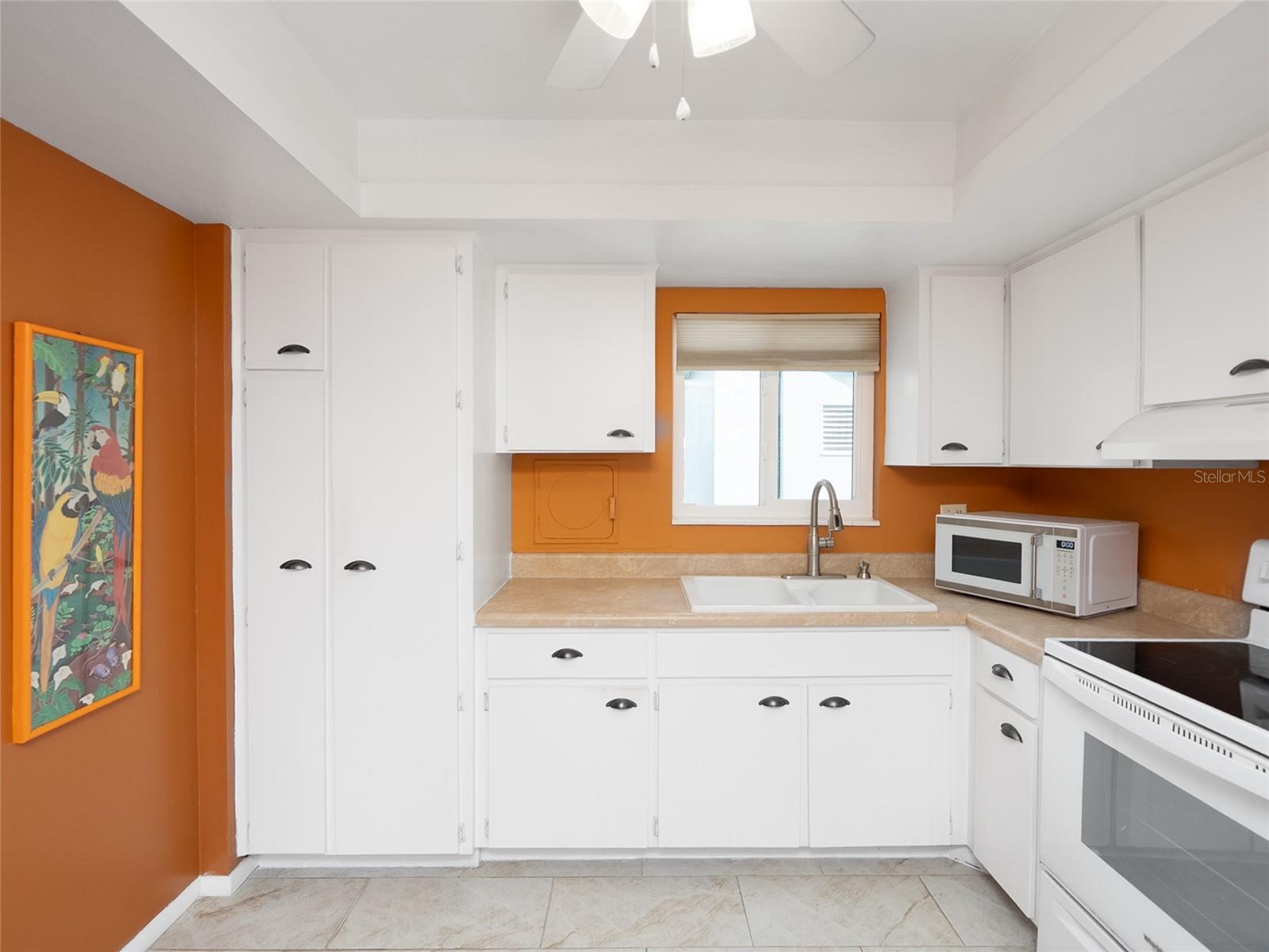 STRATHMORE VILLA SEC 09 - Residential